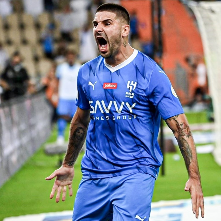 Mitrović u ekstazi. Saudijci će mu isplatiti 25 milijuna eura, a on otići u United?