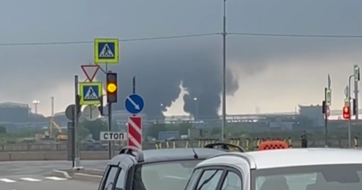 Ukrajinski dronovi pogodili naftni terminal u Sankt Peterburgu