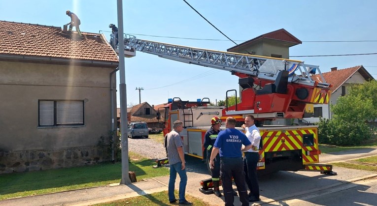 Nevrijeme poharalo općinu u Bjelovarsko-bilogorskoj županiji, stotine kuća oštećene