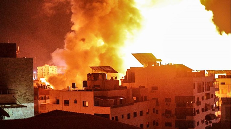 Izrael u napadu na Gazu uništio jedini laboratorij za testiranje covida