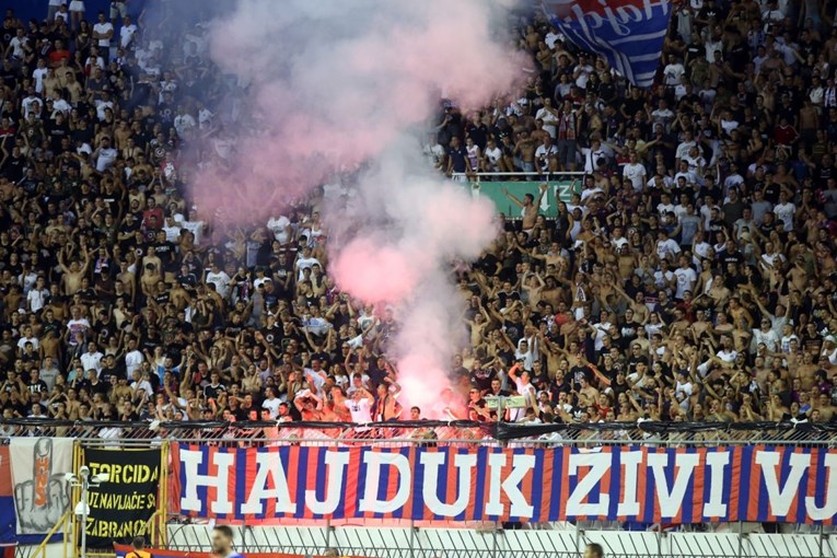 Čudesna atmosfera na Poljudu. Tribine su gorjele na derbiju Hajduka i Dinama