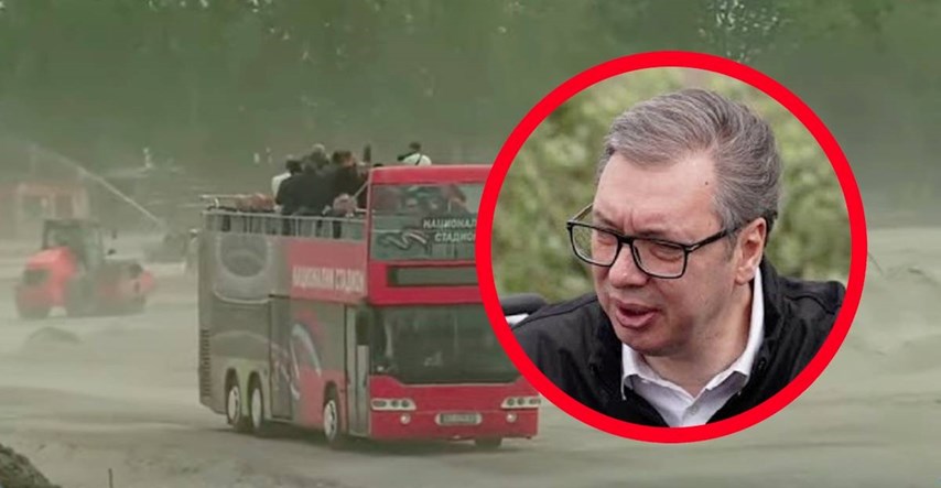VIDEO Ushićeni Vučić obilazio gradilište: "Kao pustinja!" Bus se zaglavio u pijesku