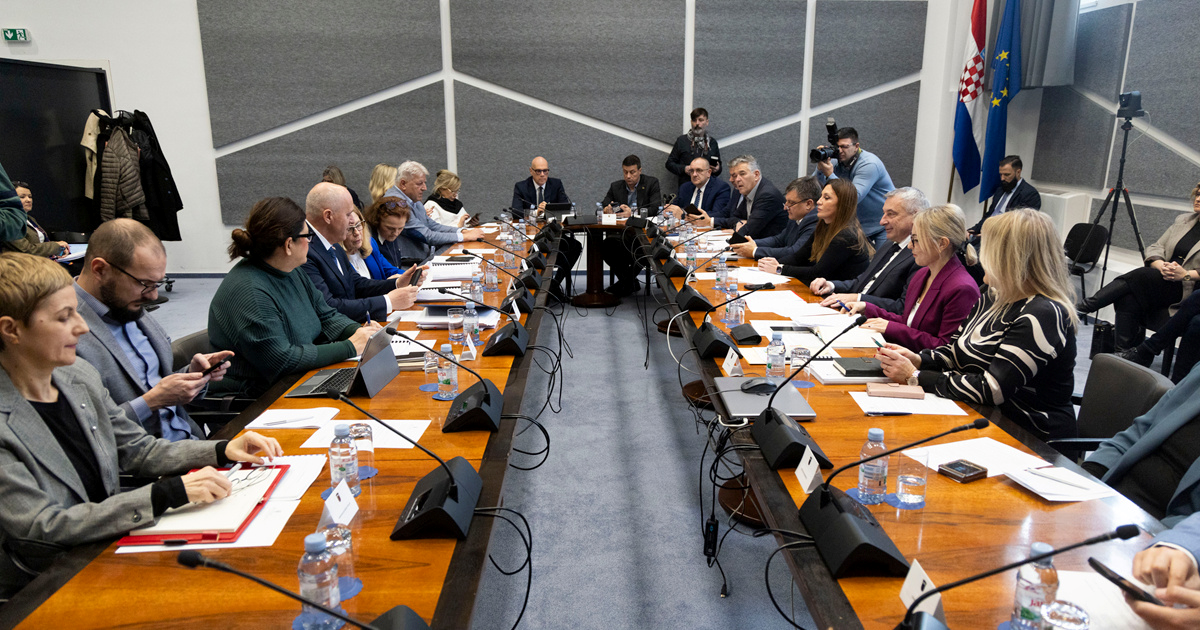 Bačić: Ili ćemo donijeti ovakav zakon ili će postojeći upropastiti hrvatski prostor