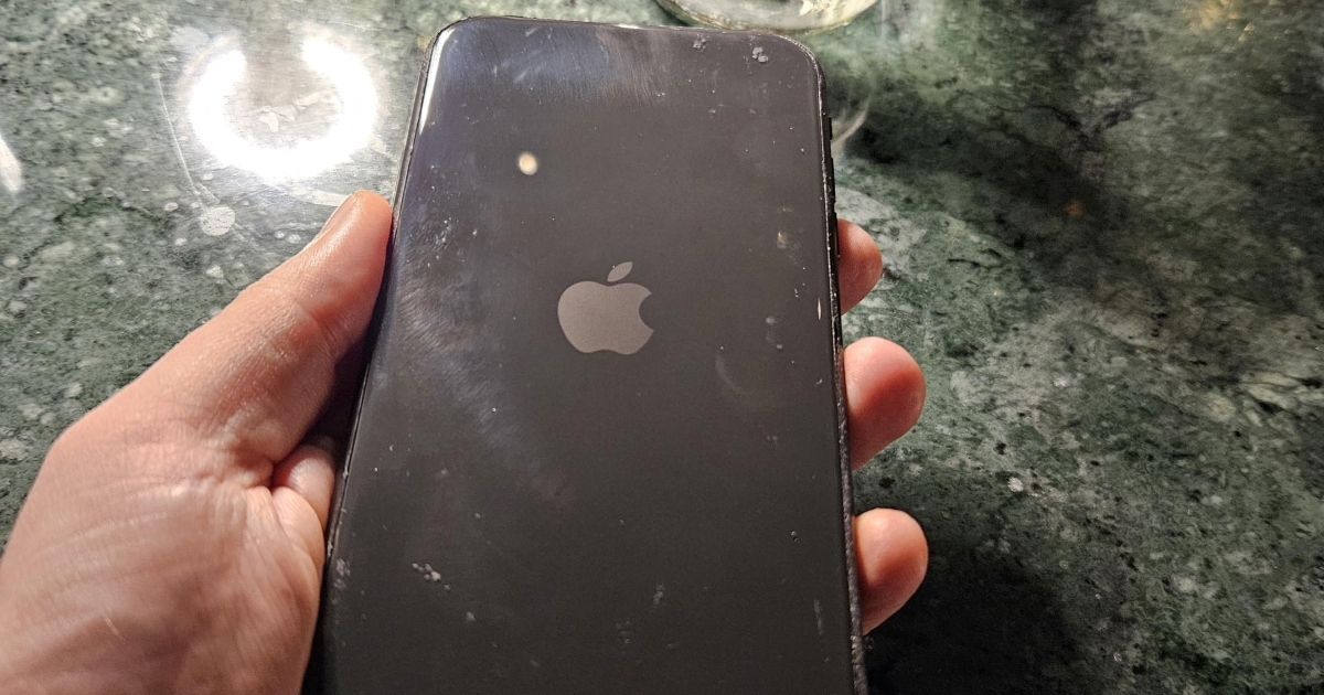 Jeste li znali da neki iPhonei nemaju kameru? Evo zašto