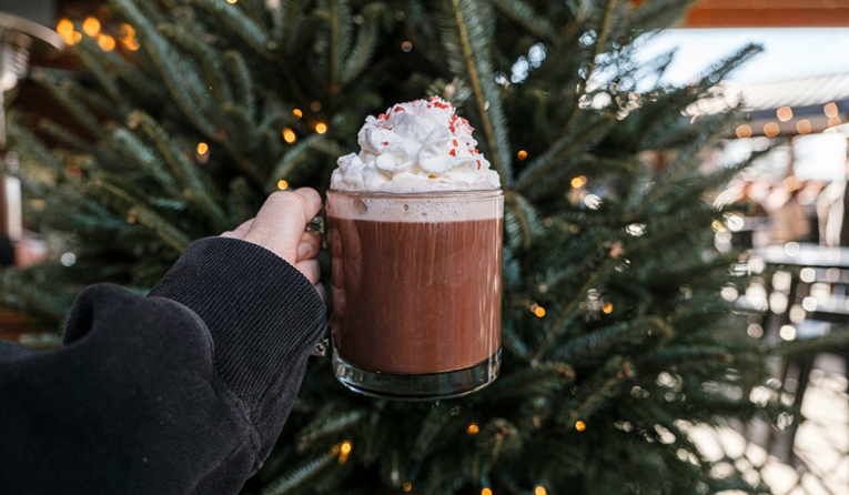 Omiljeni blagdanski napitak može potajno oslabiti kosti, upozoravaju kirurzi