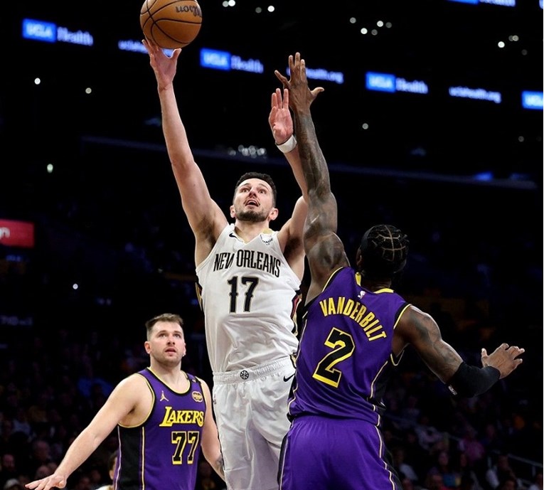 Velika trojka Lakersa ubacila 92. Hrvatski rookie drugi najefikasniji kod Pelicansa