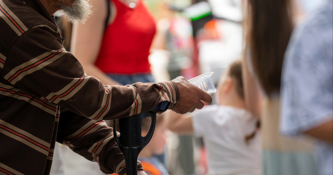 Starije muškarce tjerali na prosjačenje. Zagrebačka policija uhitila petero