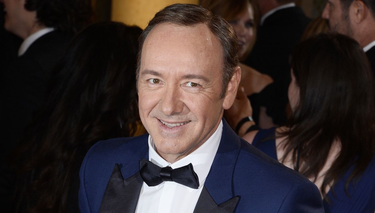 Kevin Spacey izjavio da će se "dobrovoljno pojaviti" pred britanskim sudom