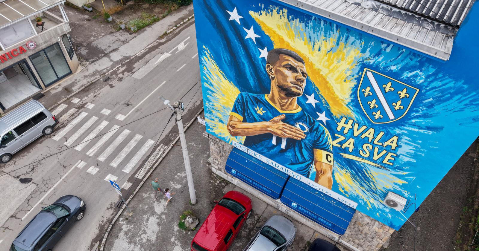 U Sarajevu mural posvećen kapetanu Edinu Džeki: "Hvala za sve"