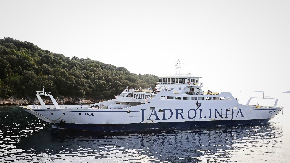 Jadrolinija prvi put u povijesti prevezla više od 3.5 milijuna vozila u jednoj godini