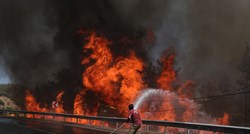 U Turskoj u požarima poginulo osam ljudi, vatra uništava ljetovališta