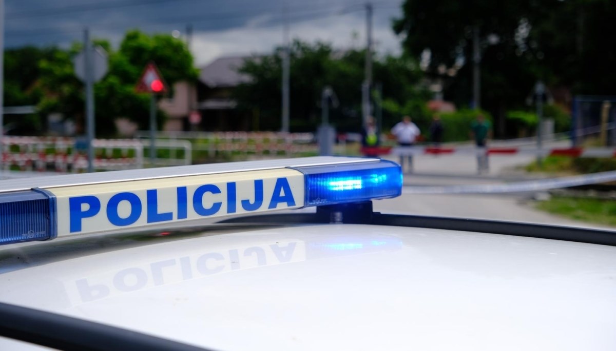 Tinejdžerku u Slavoniji okrznuo teretni vlak, teško je ozlijeđena