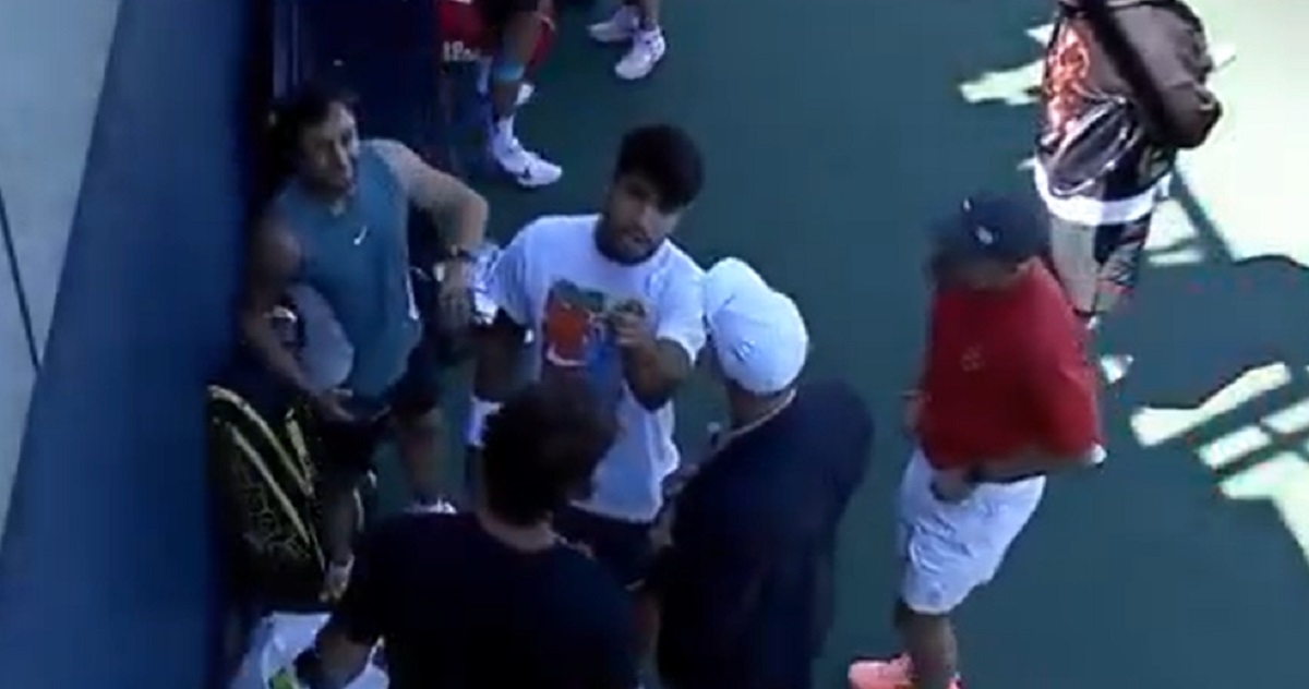VIDEO Alcaraz poludio na US Openu jer su mu snimali trening