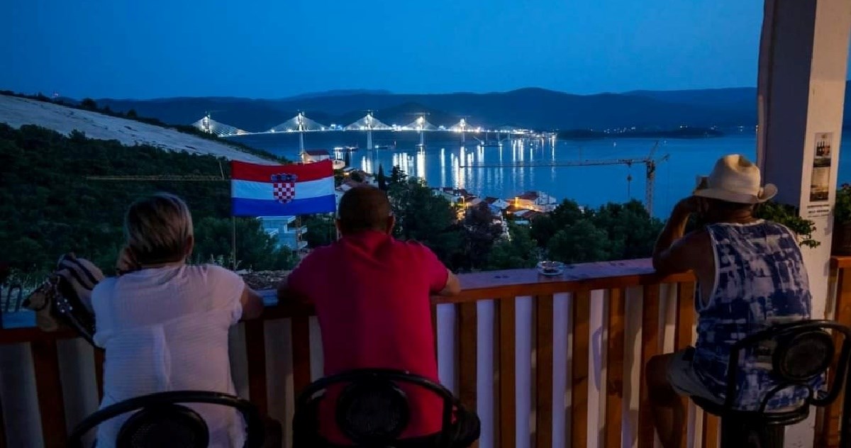 Dijeli se fotka s Imotskih crnjaka, opis o punici nasmijao tisuće ljudi