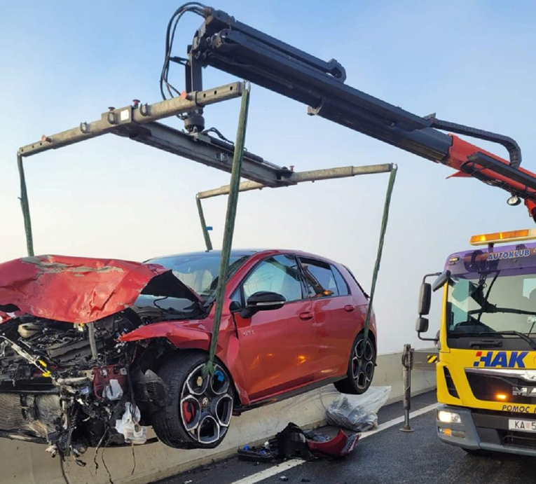 76-godišnjakinja vozila u krivom smjeru na A1 pa izazvala lančani sudar