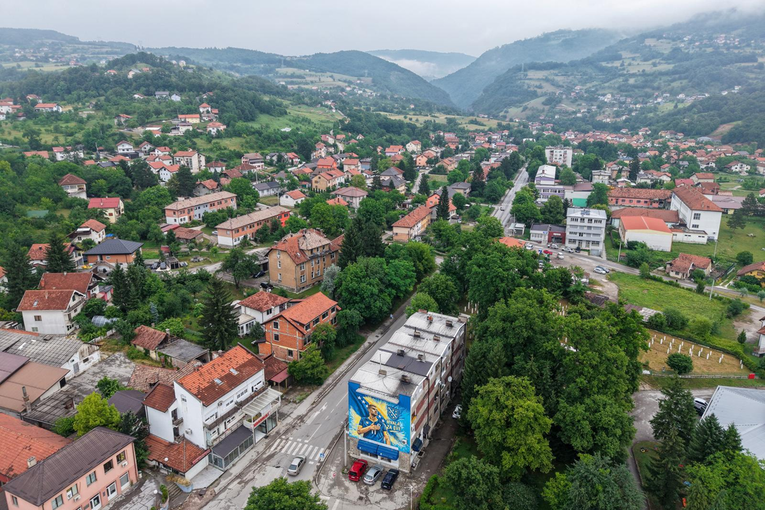 Rejting agencija: Zbog predizbornih povišica raste proračunski deficit u BiH