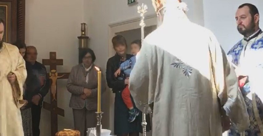 VIDEO U pravoslavnoj crkvi u Pakracu kršili mjeru o zabrani okupljanja