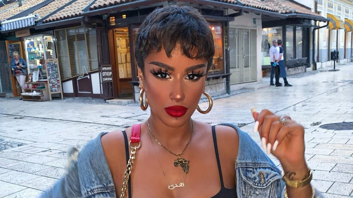 Influencerica Huda: Seksualno me zlostavljao kondukter u autobusu iz Sarajeva