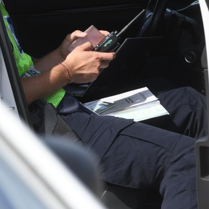 Mladić (22) završio na 15 dana u zatvoru, trajno mu oduzeli auto. Evo zašto