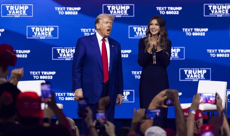 Trumpova ministrica u bijesnoj objavi najavila zabrane za "ubojice i pijavice"