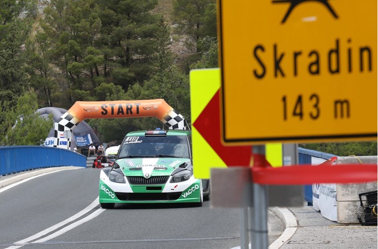 Zbog automobilističke utrke zatvorena državna cesta kod Skradina