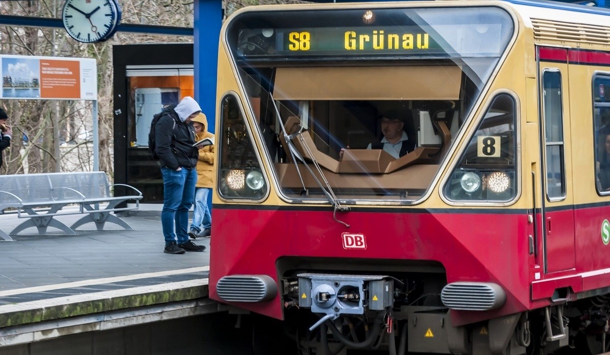 Hrvat u Njemačkoj stao na prugu i htio zaustaviti vlak zbog izgubljene prtljage