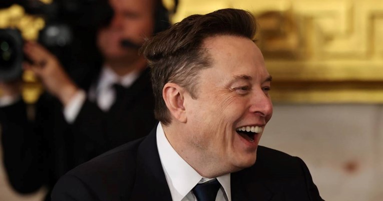 Musk objavio zagonetnu poruku nakon što je spisateljica rekla da mu je rodila dijete