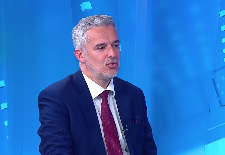 Raspudić: Srce me zaboljelo na što se Pavlek sveo kad sam čuo da ima devet mobitela