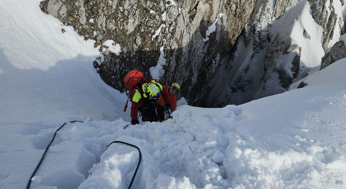 Hrvatski planinar se poskliznuo na planini u Sloveniji, pao u provaliju i poginuo