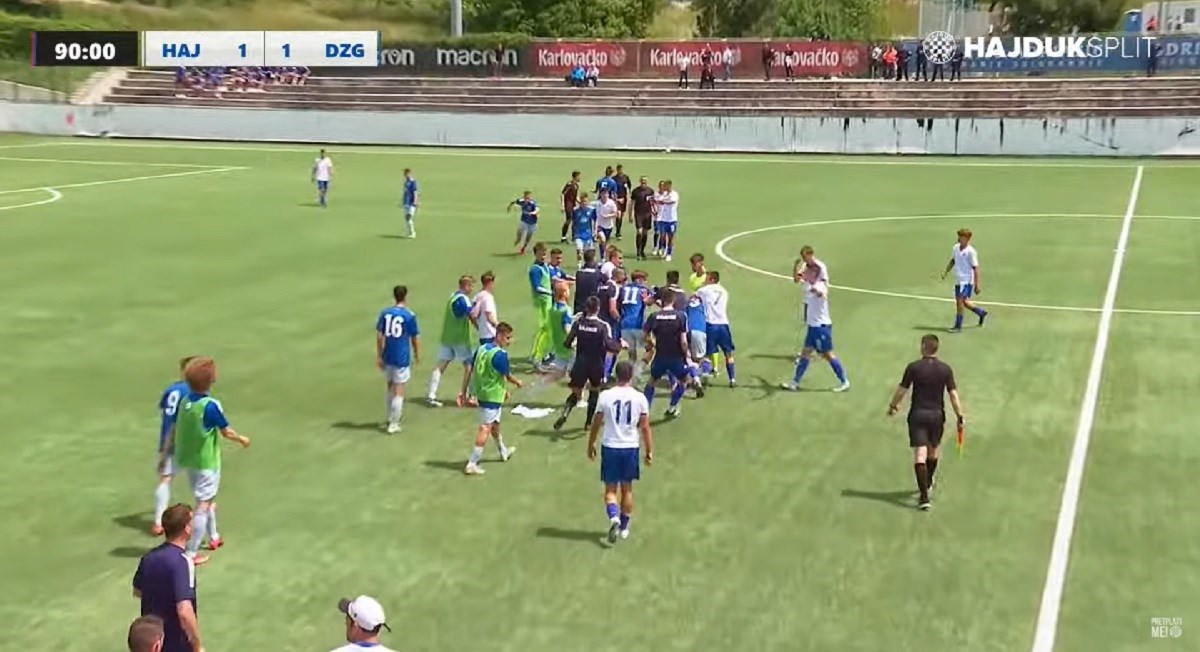 VIDEO Potukli se kadeti Dinama i Hajduka. Šake su letjele na sve strane