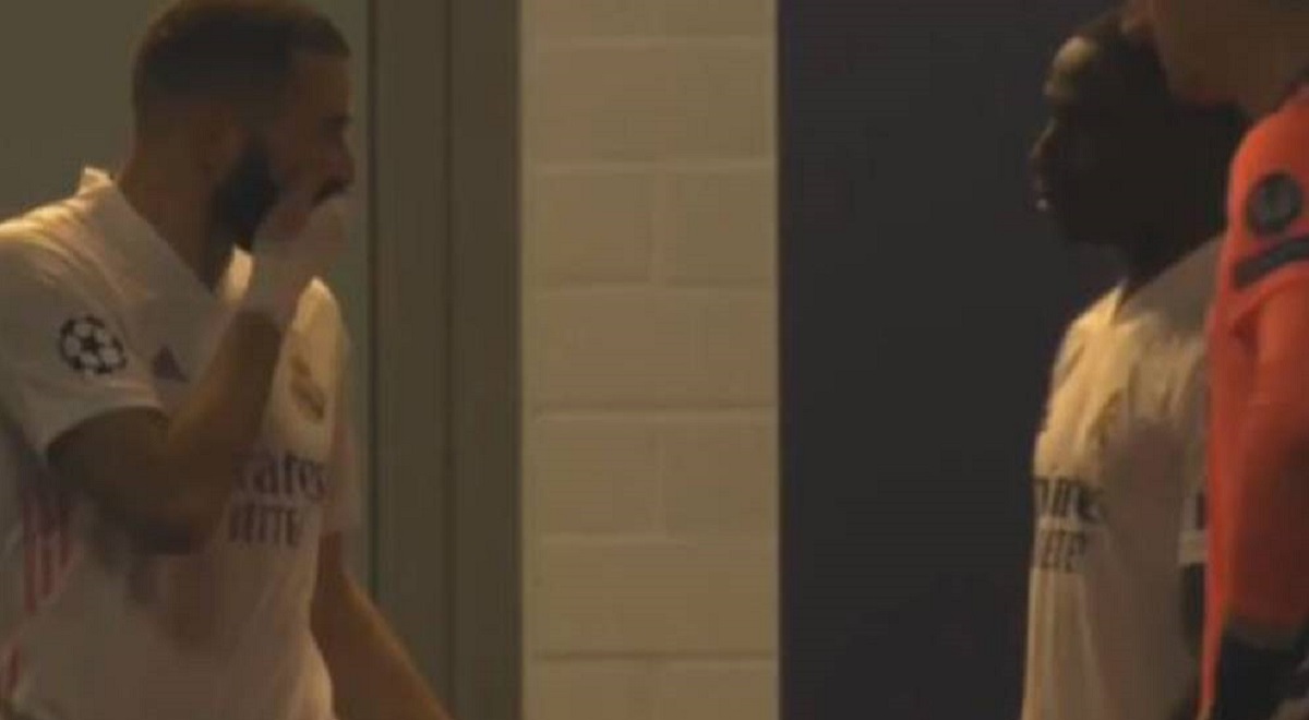 VIDEO Benzema govorio suigraču da ne dodaje Viniciusu. Brazilac je stajao kraj njih
