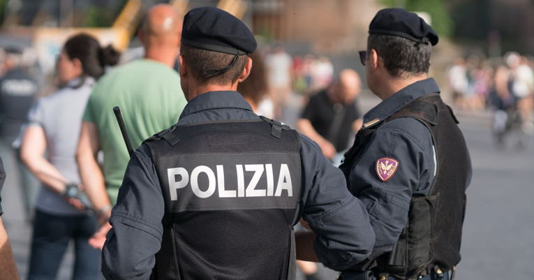 Banda krenula u pljačku pa u pomoć pozvala policiju
