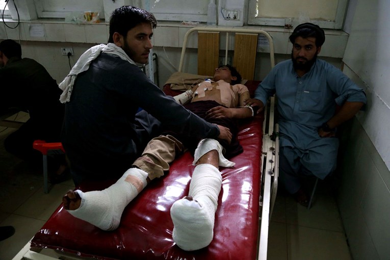 U bombaškom napadu ISIS-a u Afganistanu najmanje 19 mrtvih
