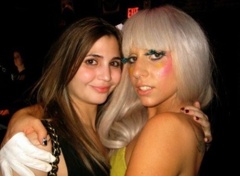 Gaga i Adele se ovog nerado sjećaju: Fanovi dijele fotke zvijezda prije slave
