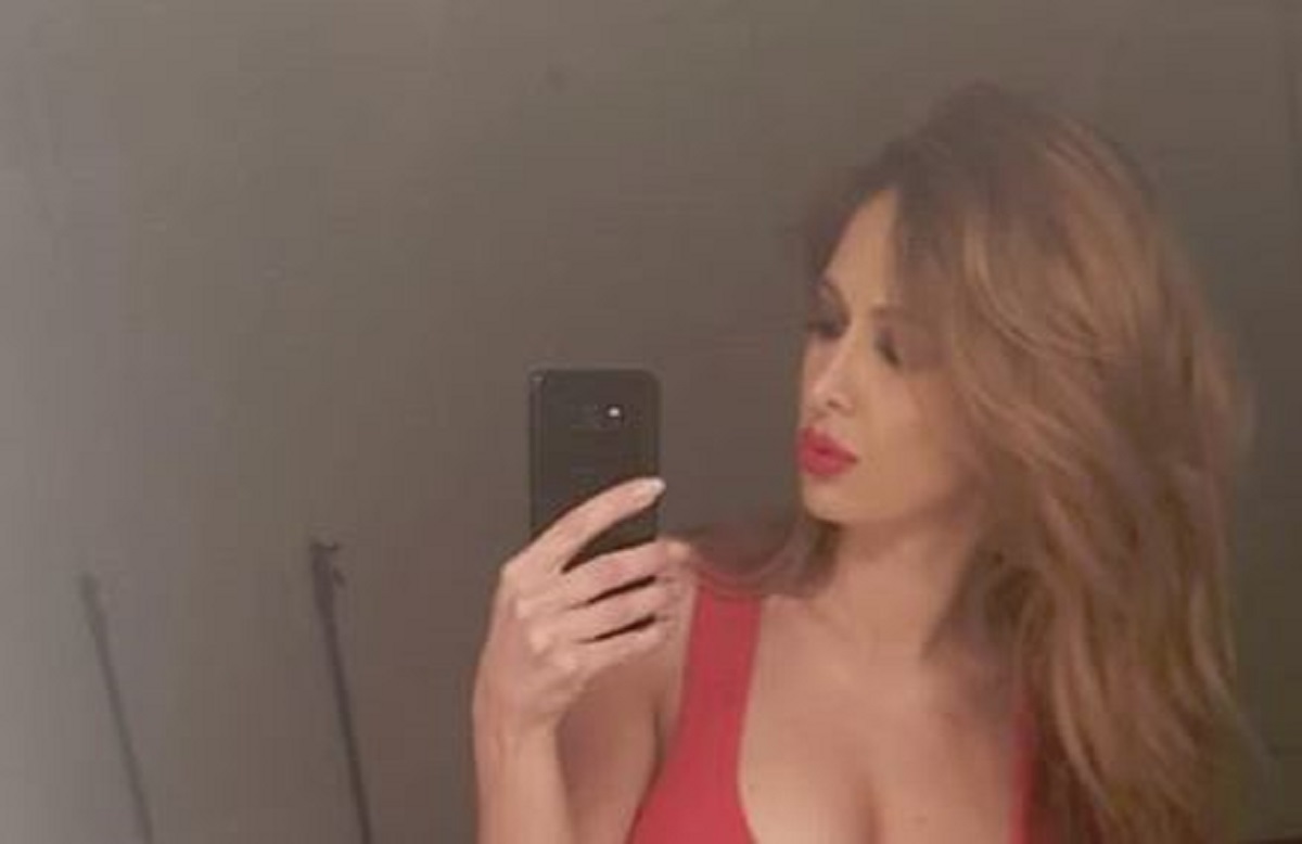 Lidija Bačić nategnula potkošulju i pokazala grudi: "Ako nekoga uznemiruje..."