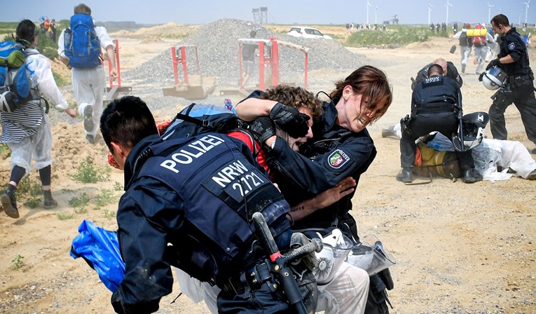 Aktivisti probili policijski kordon kod njemačkog rudnika ugljena
