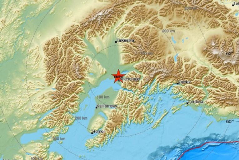 Silovit potres na Aljasci, izdano upozorenje za tsunami
