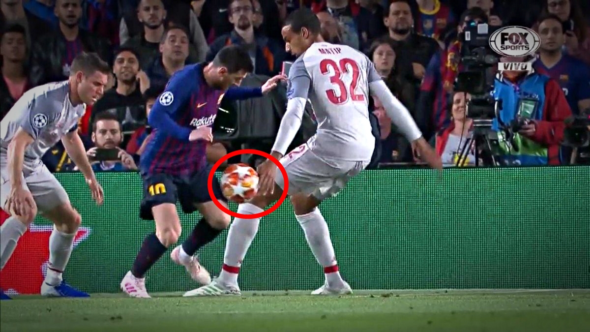 Je li ovo bio penal za Barcelonu? Kuipers ga nije sudio