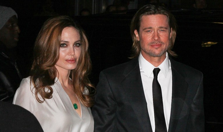 Angelina Jolie mogla bi izgubiti skrbništvo ako ne udovolji Bradu