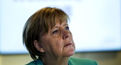 Merkel kaže da je izjava šefa krajnje desnice o Hitleru "sramotna"