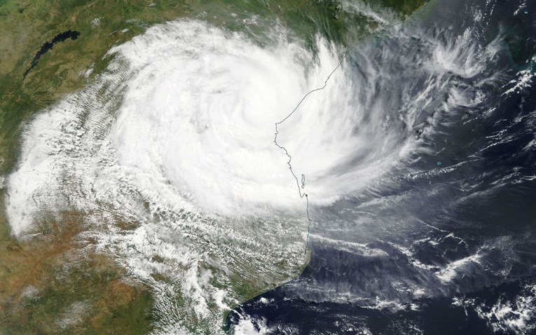 U tropskoj cikloni u Zimbabveu poginule najmanje 24 osobe
