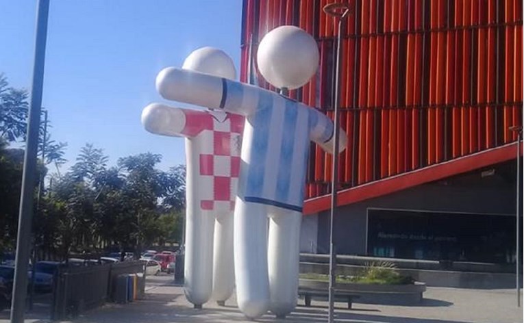 Usred Argentine osvanuo hrvatski dres od sedam metara