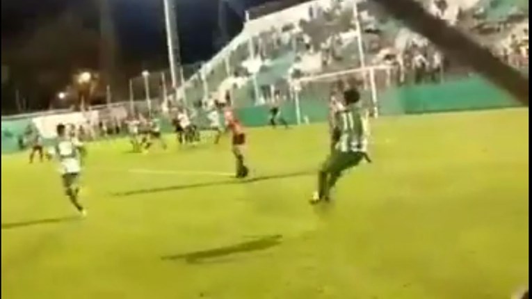 VIDEO Jedan od najljepših golova sezone pao je u argentinskoj trećoj ligi