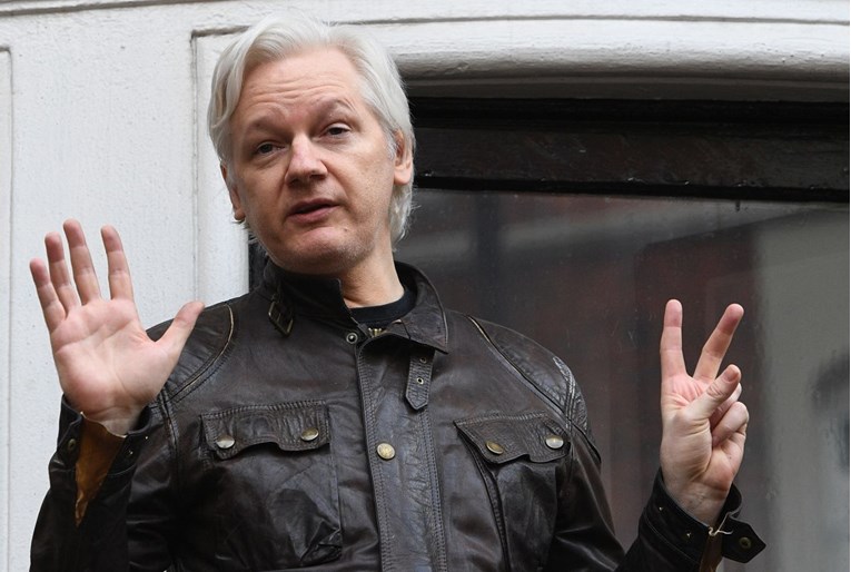 WikiLeaks tvrdi: Assange će biti izbačen iz ekvadorske ambasade