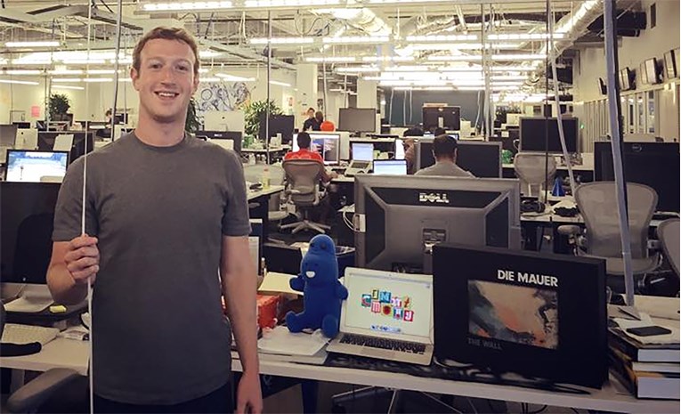 Prije 15 godina Zuckerberg je u svojoj sobi na Harvardu pokrenuo Facebook