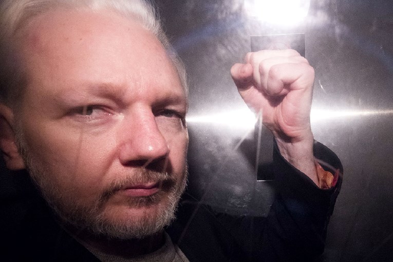 SAD objavio 17 optužnica protiv Assangea