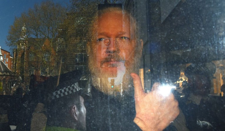 Predstavnik UN-a sastao se s Assangeom u zatvoru