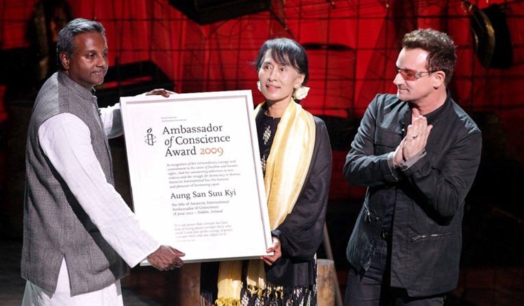 Amnesty International oduzima Aung San Suu Kyi titulu "veleposlanice savjesti"