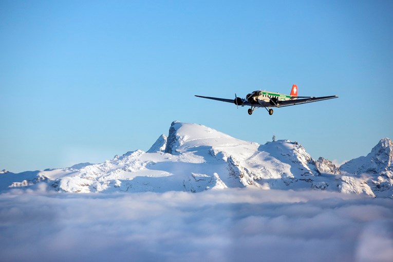 Na Aljasci se srušio avion, traje potraga za preživjelima