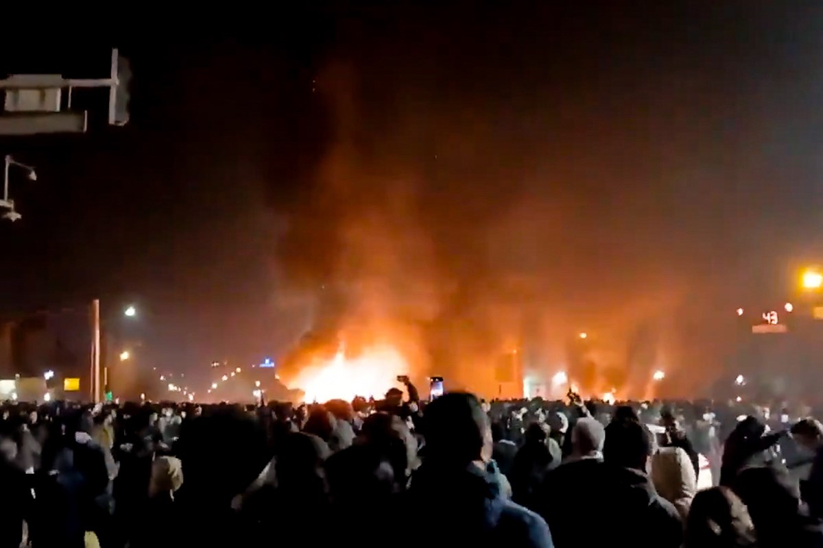 Je li režim islamista u Iranu gotov?